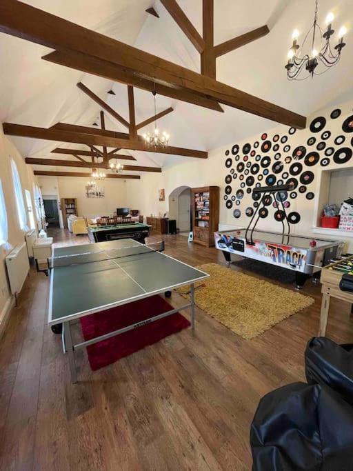The Old Hay Barn - Games Room, Gym, Sleeps 8 Godmanchester Exterior photo