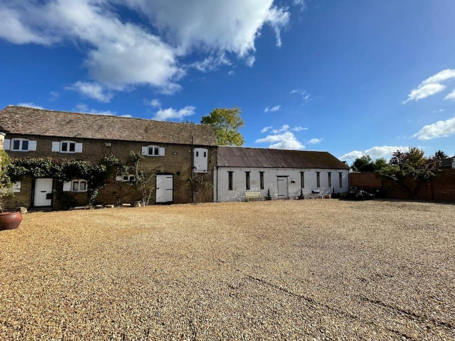 The Old Hay Barn - Games Room, Gym, Sleeps 8 Godmanchester Exterior photo