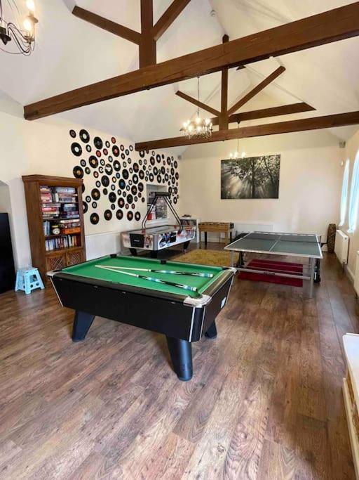 The Old Hay Barn - Games Room, Gym, Sleeps 8 Godmanchester Exterior photo